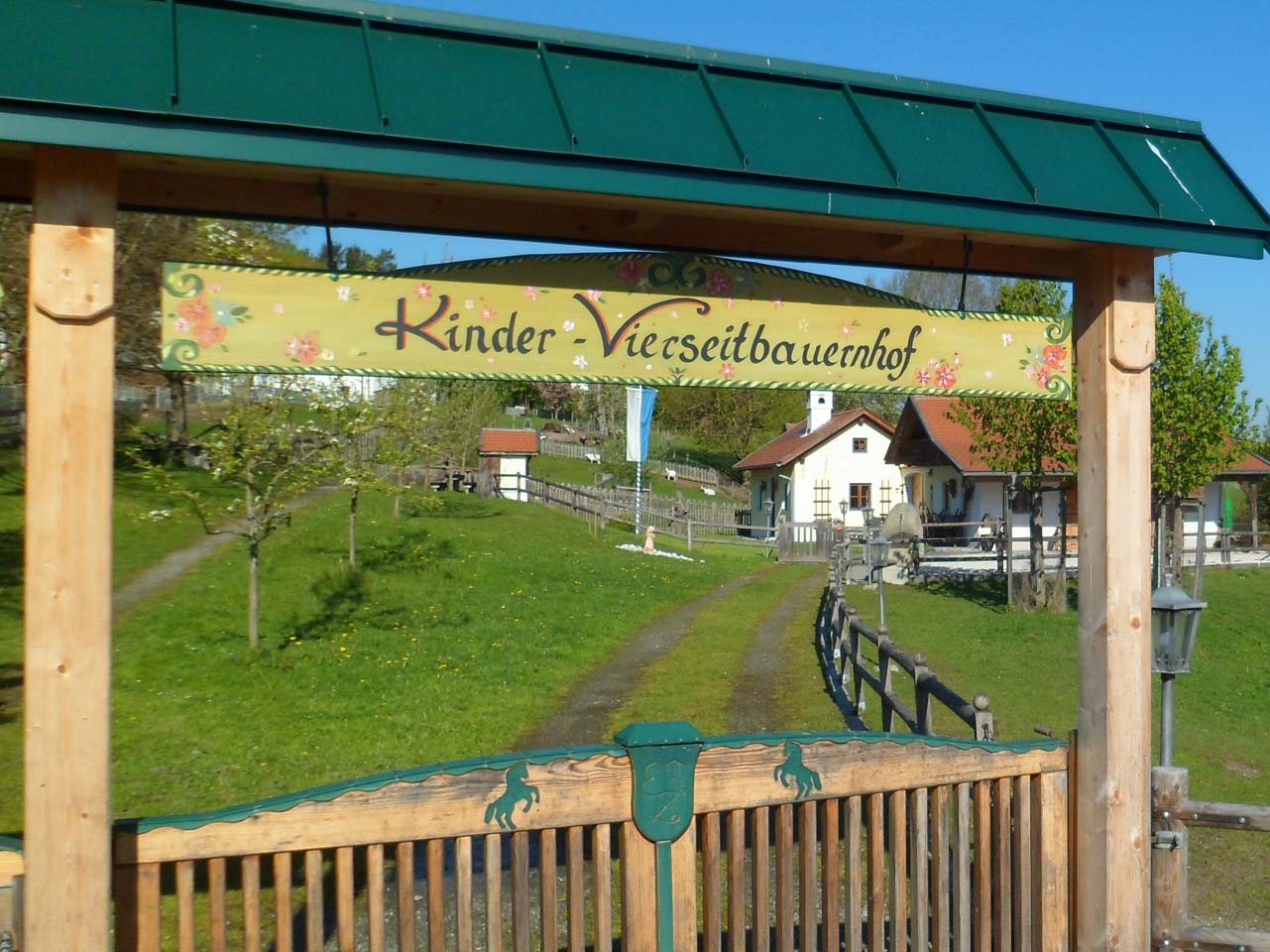 Kinder-Vierseitbauernhof