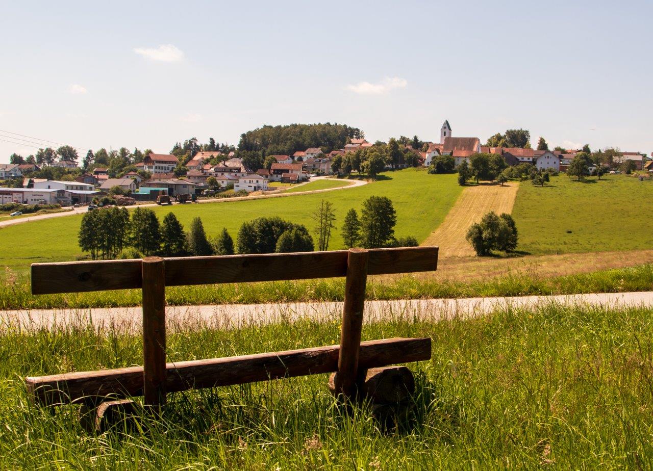Blick auf Kirchberg vorm Wald